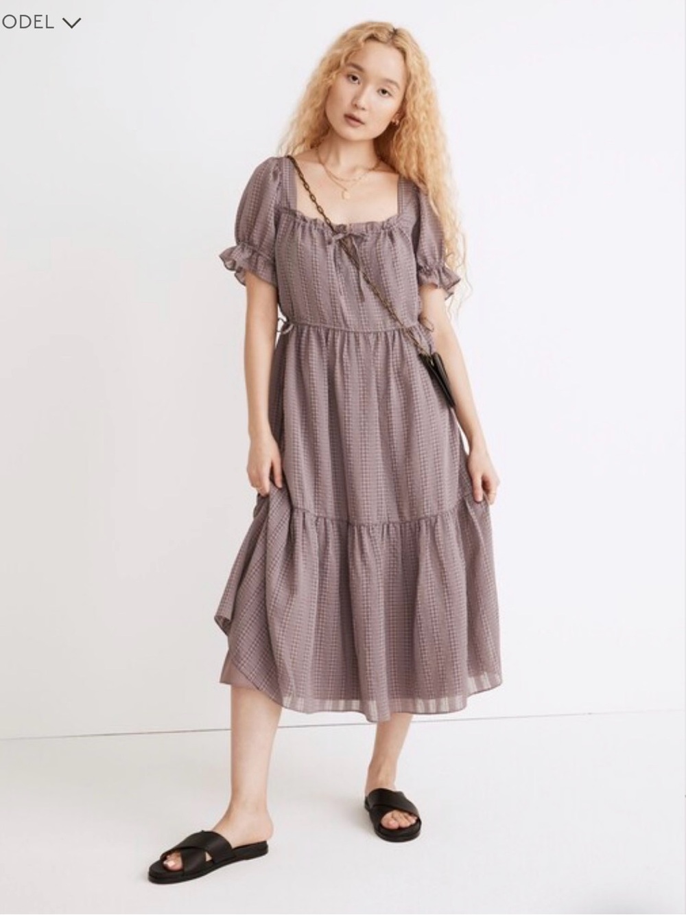Madewell Square-Neck Tiered Midi Dress in Textured Seersucker in Fig
